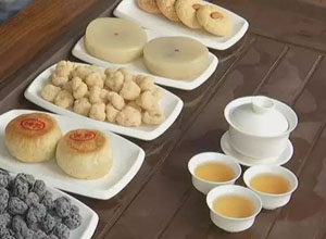 喝工夫茶+茶配，這才是潮汕人的最?lèi)?ài)！